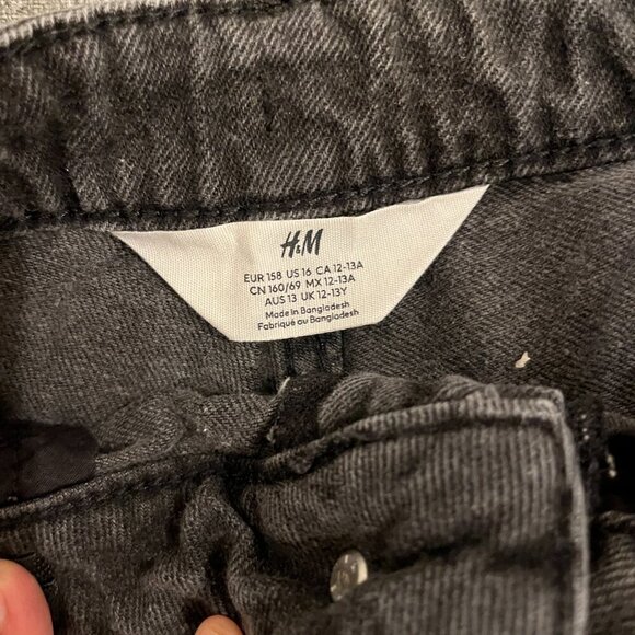 Girls Distressed Cutoff Denim Shorts 2 Pairs Lot - Size 11-12 - Picture 2 of 4